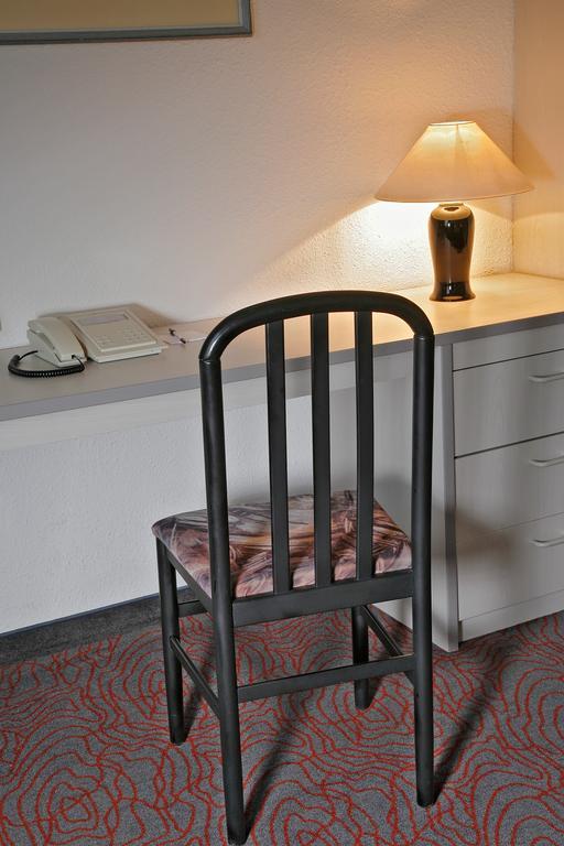 Days Inn Kassel Hessenland Δωμάτιο φωτογραφία